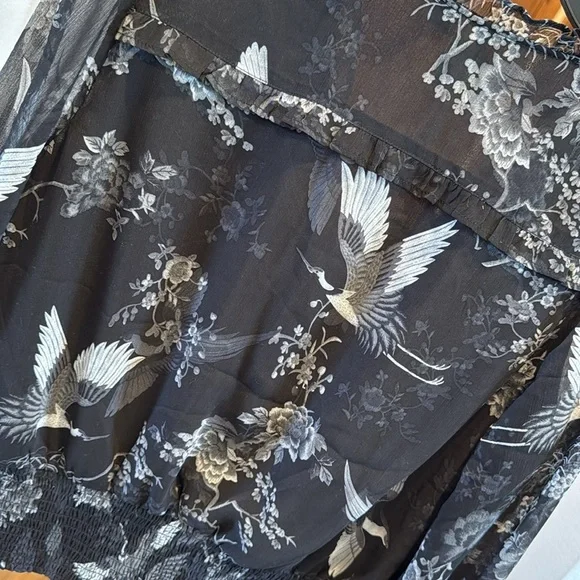 Elegant Black Floral Women's Top small. NWOT - Picture 8 of 8